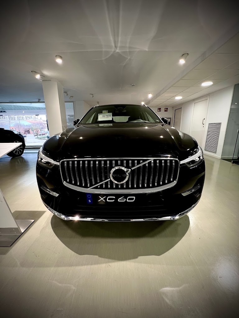 Concesionario Volvo Ronda 15 Cornella — Interior