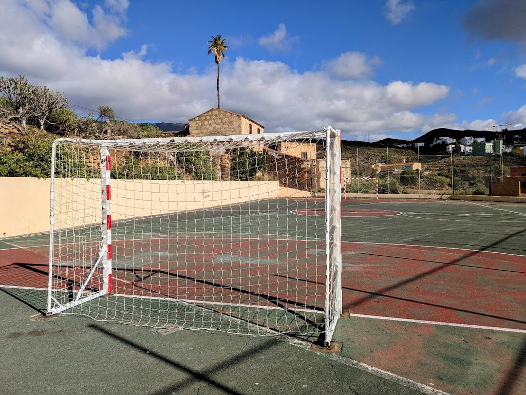 Parque centro civico al lado polideportivos