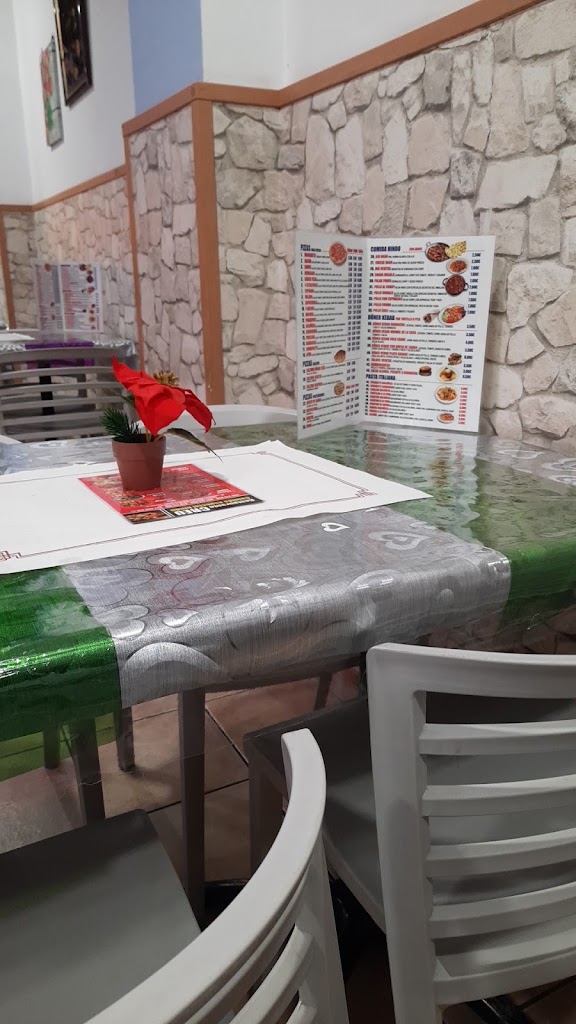 Pizzeria Creu — Ambiente