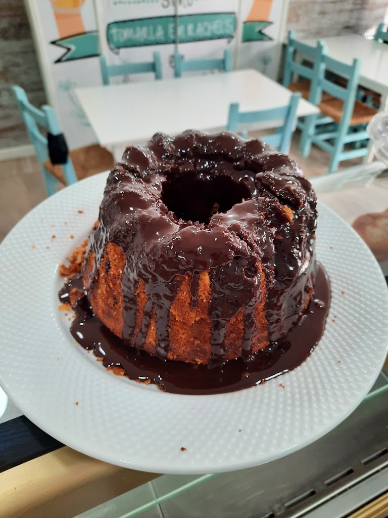 Rachel's bar — Comida y bebida
