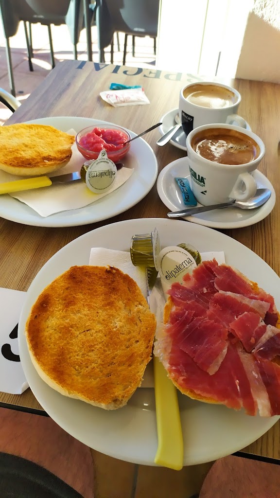 Bar Jamon y Algo Mas