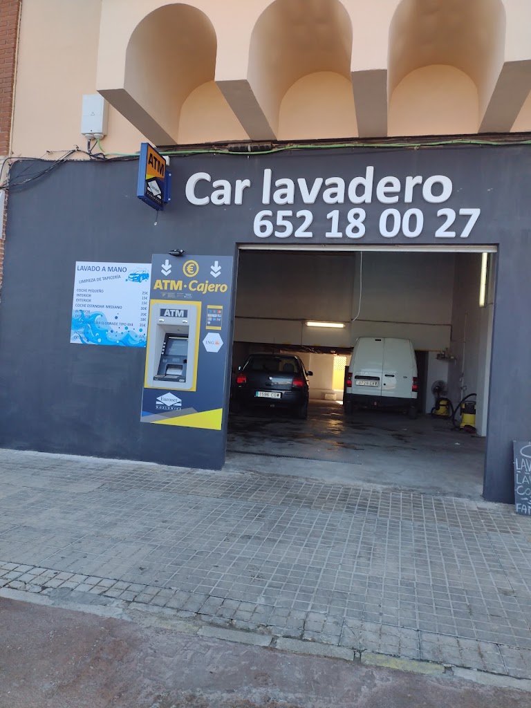 Car lavadero — Exterior