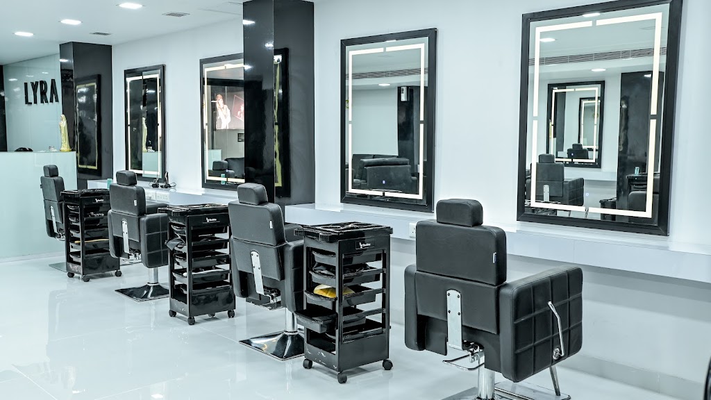 Lyra Salon