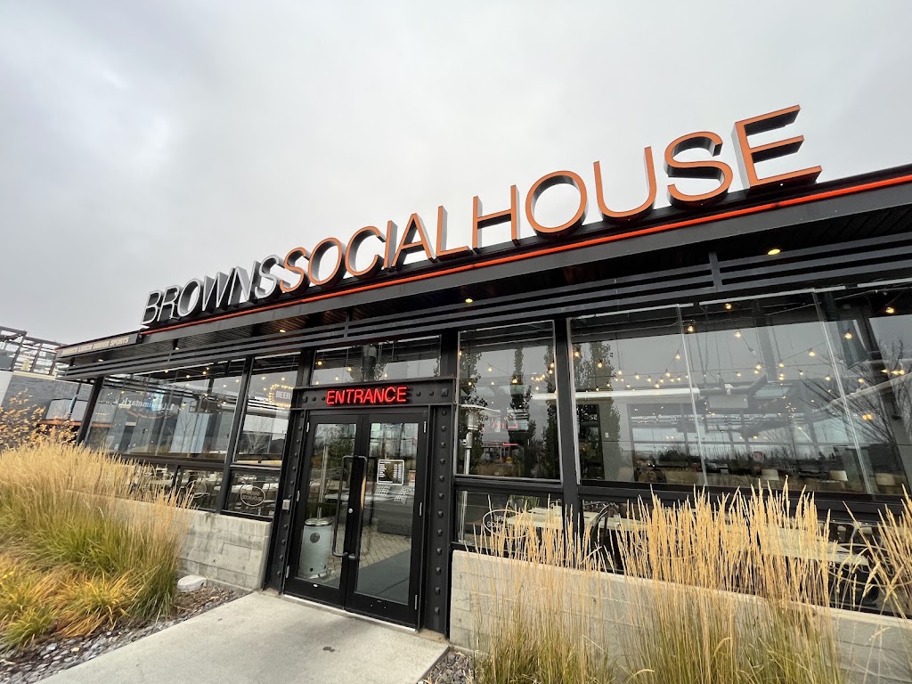Browns Socialhouse in St-Albert