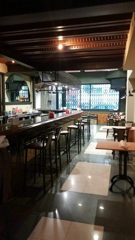 Gyros Pitta — Ambiente