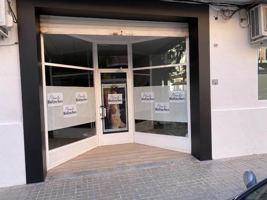 Peluqueria Manolo Bolinches — Exterior