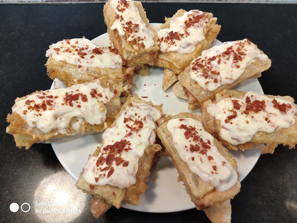 Cafe Bar Josemi — Comida y bebida