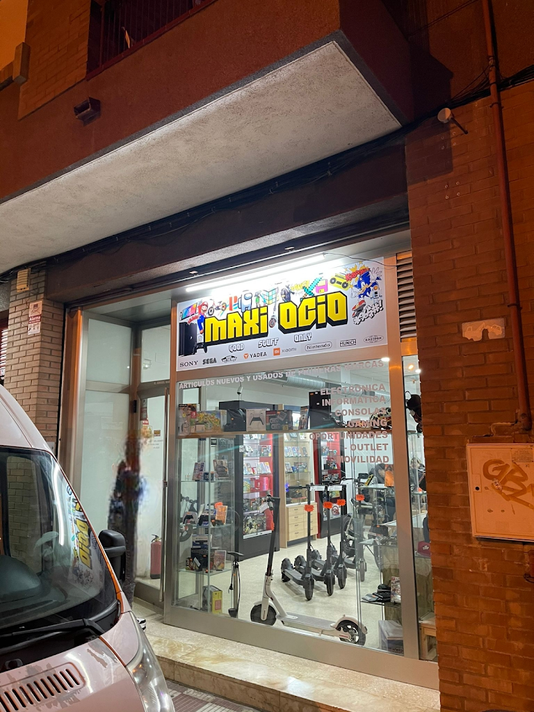Maxi Ocio.