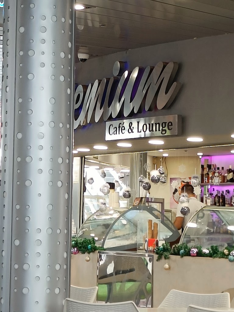 Premium Cafe & Lounge