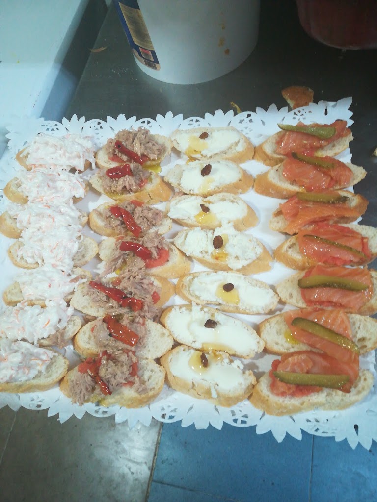 Club Torre 72 — Comida y bebida
