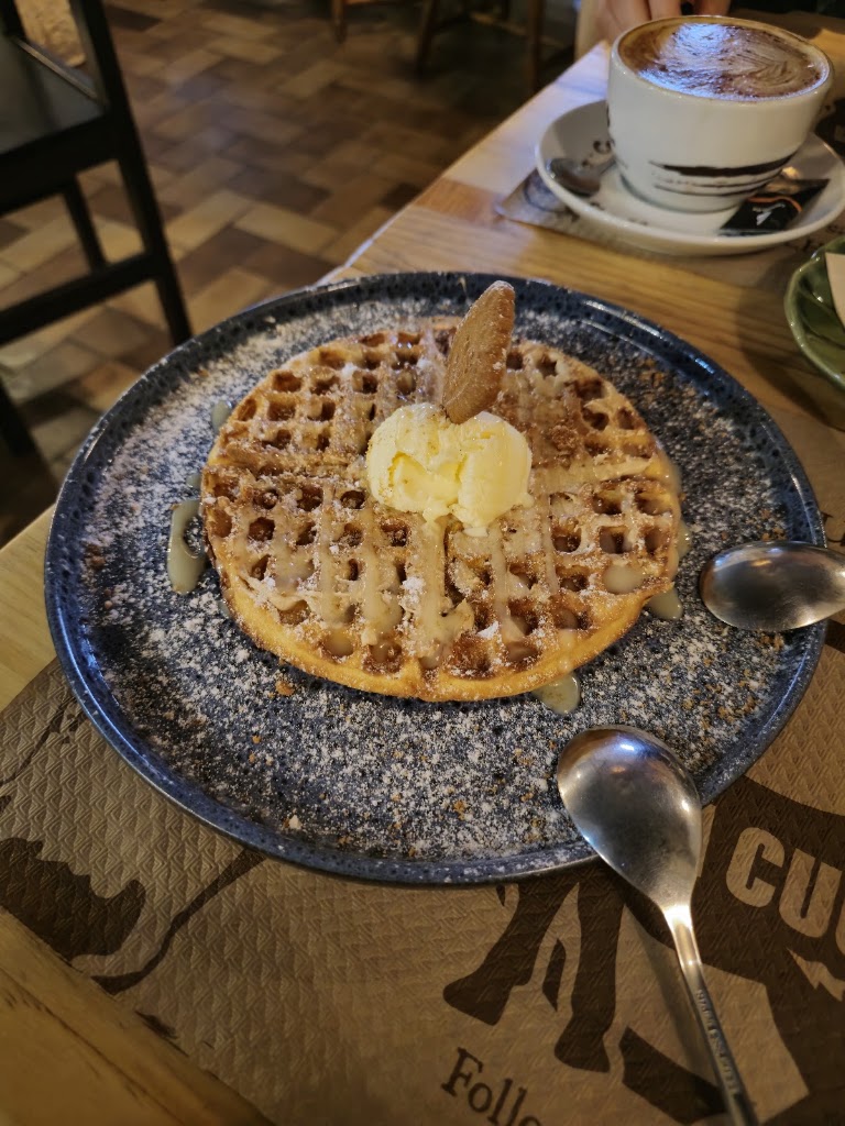La CUCA — Comida y bebida