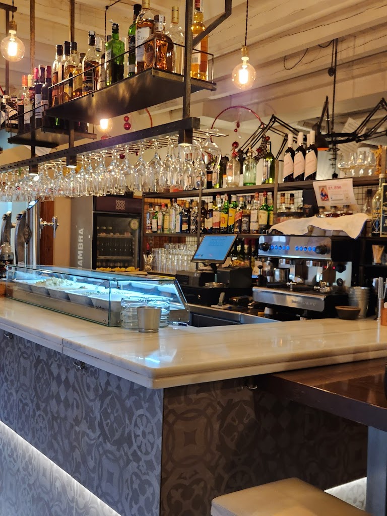 Bar Elena Vermuteria