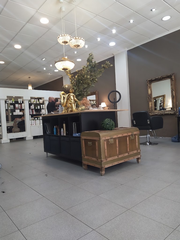 Yerpes Perruquers — Interior