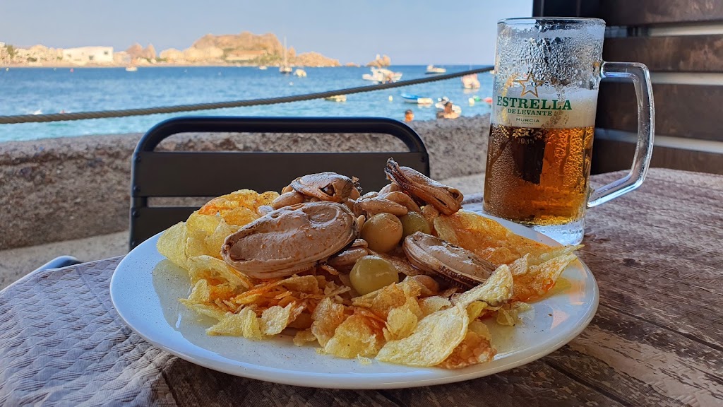 El Varadero — Comida y bebida