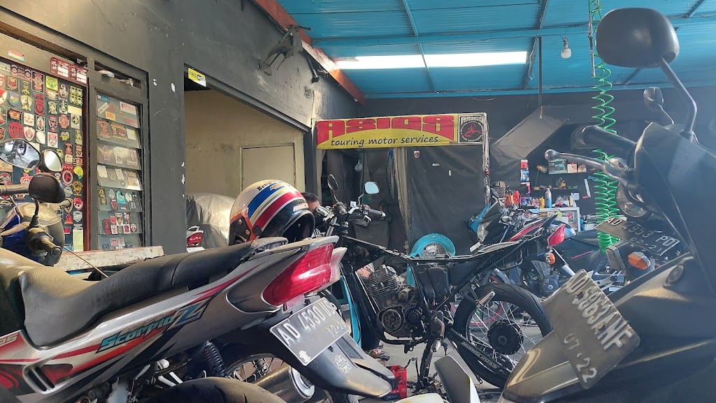Bengkel Motor ASICS