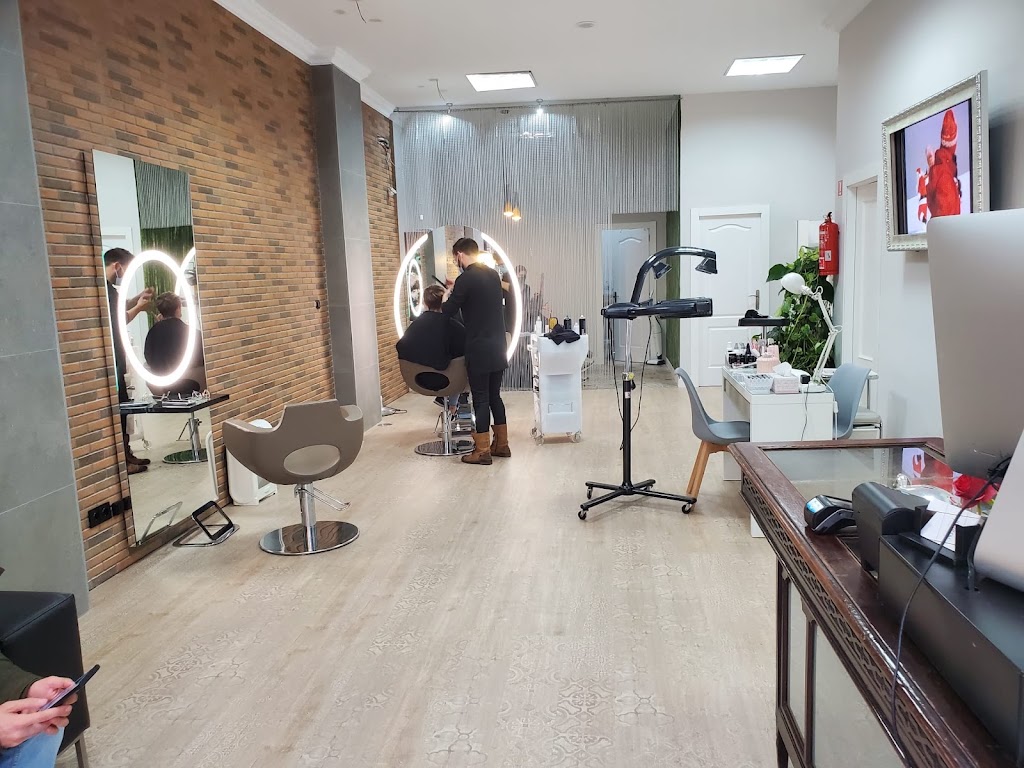 LA PELU — Interior