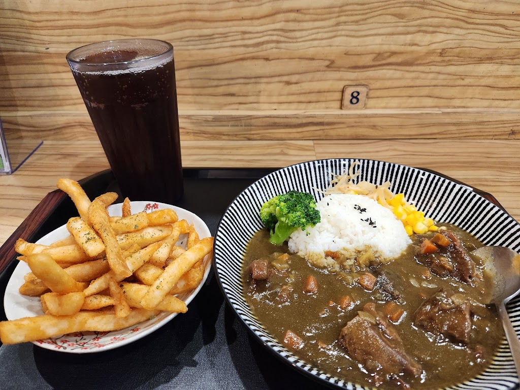 咖哩大叔高雄小港店-小港推薦咖哩飯|必吃咖哩|平價美食|在地推薦咖哩|熱門咖哩|道地咖哩飯 的照片