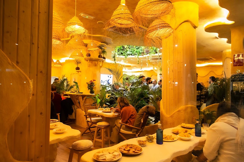 Kayto, Arroyomolinos — Comida y bebida