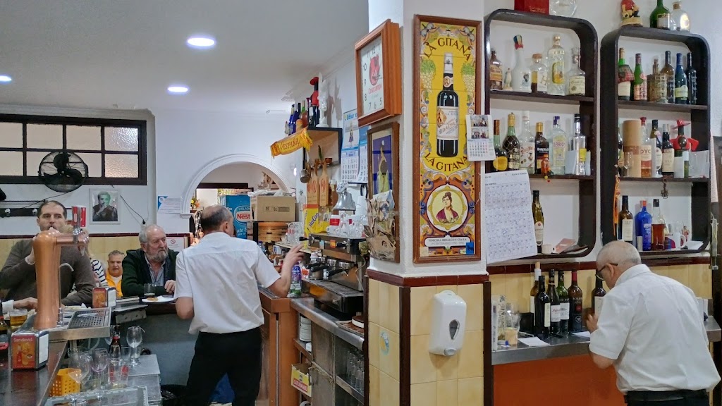 Bar "El Dorado" — Ambiente