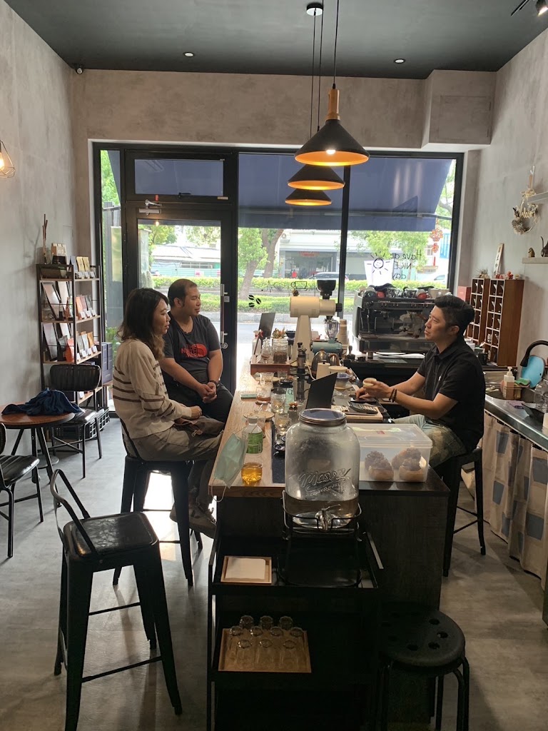 漢豆咖啡 Handou Coffee Roasters | 自家烘焙｜手沖咖啡｜咖啡豆專賣｜精品咖啡｜特色咖啡｜肉桂捲｜ 的照片