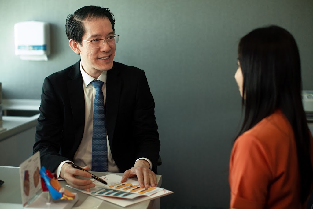 Dr. Dr Stanley Chia