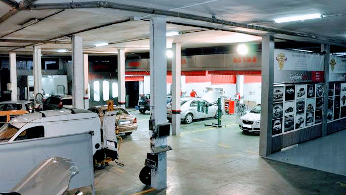 Talleres Paco Valdelvira S.L — Interior