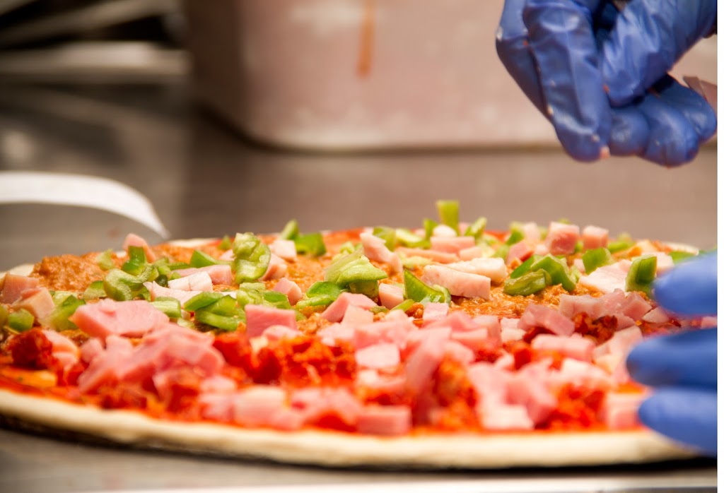 Pizzeria Avenida — Comida y bebida
