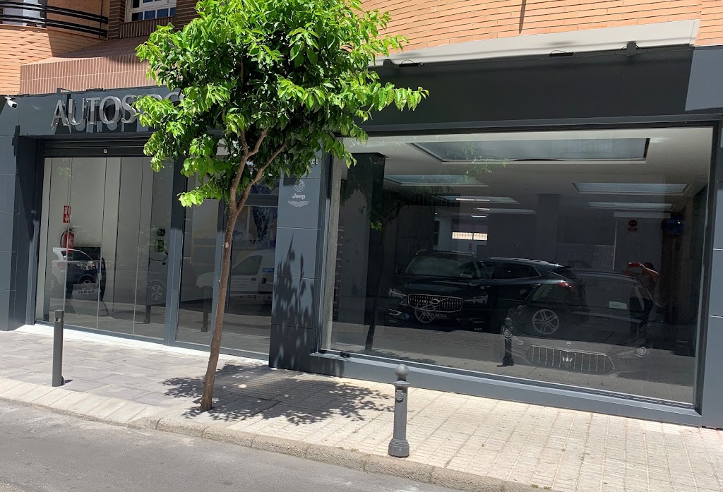 Automecanica Rosa — Exterior