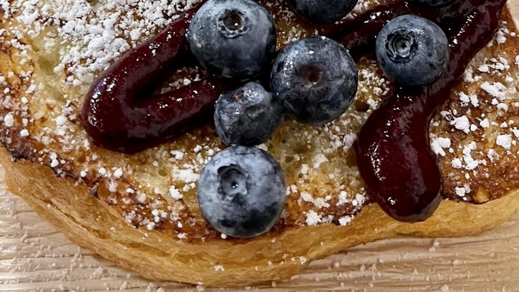  Coco - Artisan Bakery & Good Eats