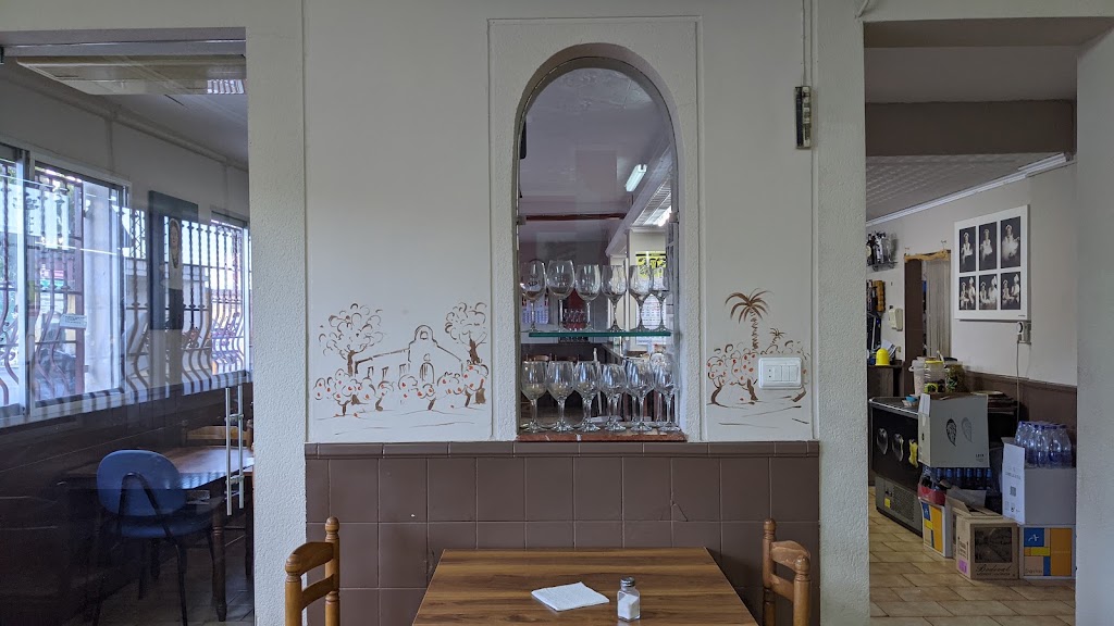 Restaurante CASA LA ROJA. — Ambiente