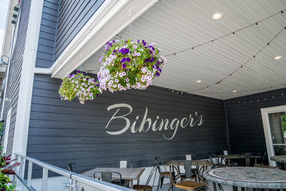  Bibinger's Bar & Restaurant