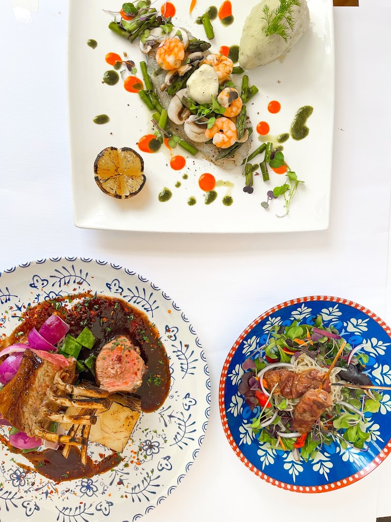 Bistro Paloma — Comida y bebida