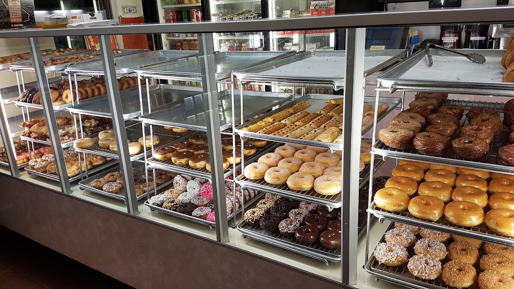 Donut shop in Santa Cruz