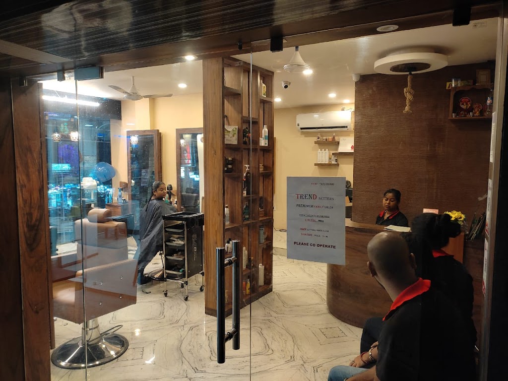 Trend Setters Beast Parlour In Madhyamgram