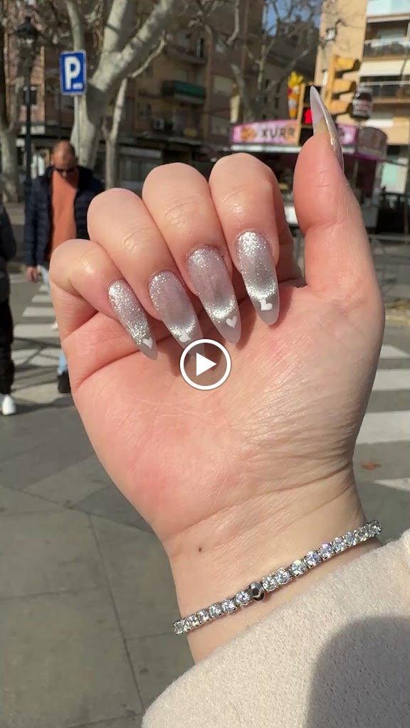 Nails House Vietnamita el vendrell 2 — Videos