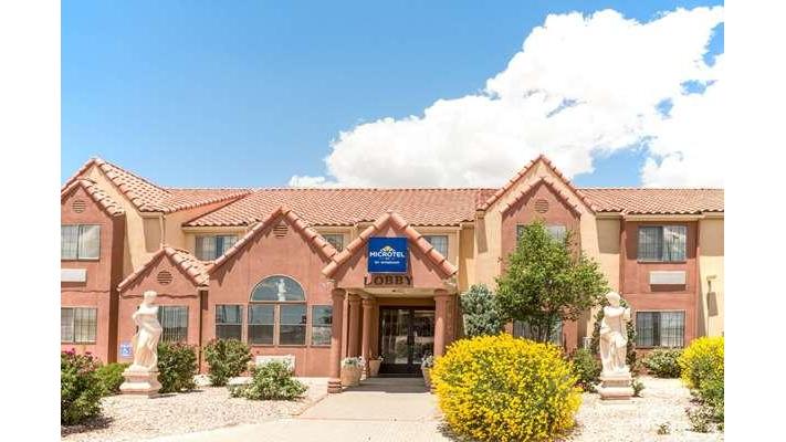 Microtel Inn & Suites by Wyndham Gallup - Hotel in Gallup , United States of America