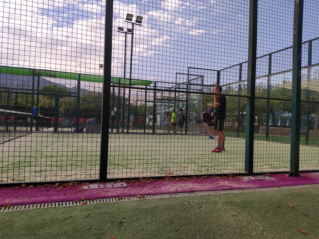 Centro Deportivo Johnny Montanes