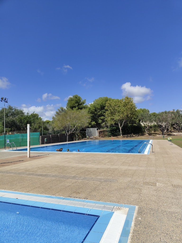 Piscina Municipal Les Roquetes