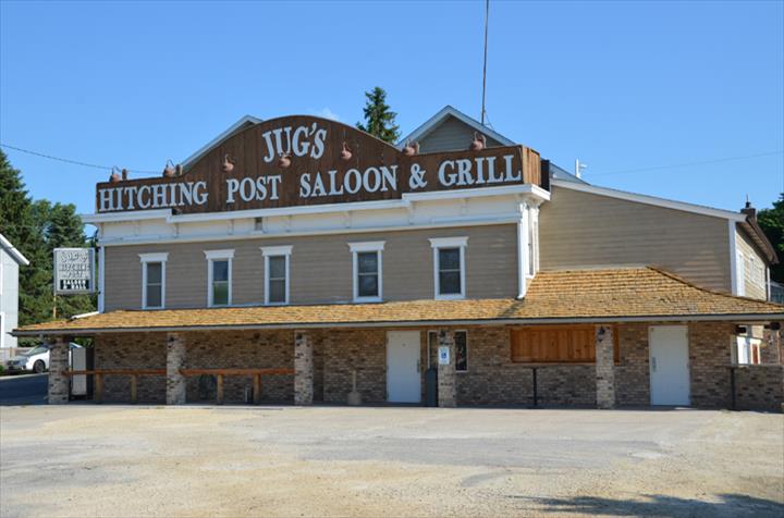  Jug's Hitching Post Saloon & Grill