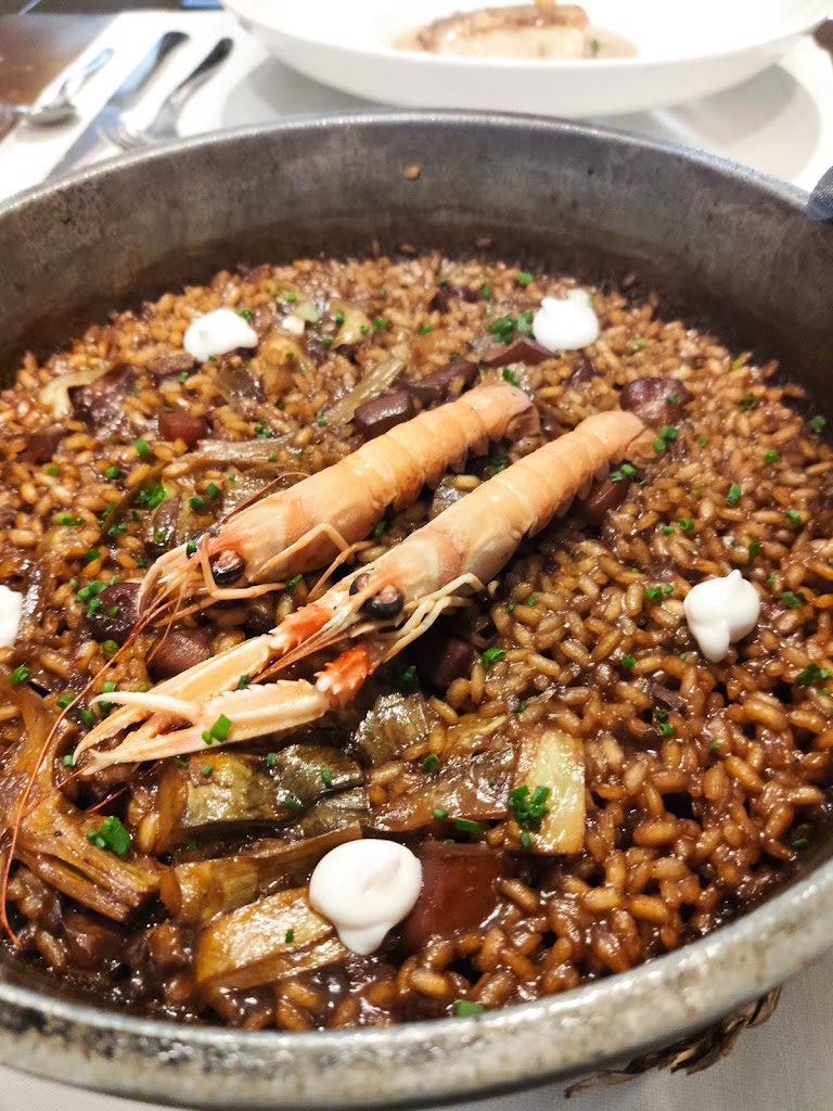 Restaurant El Vapor Gastronomic — Paella