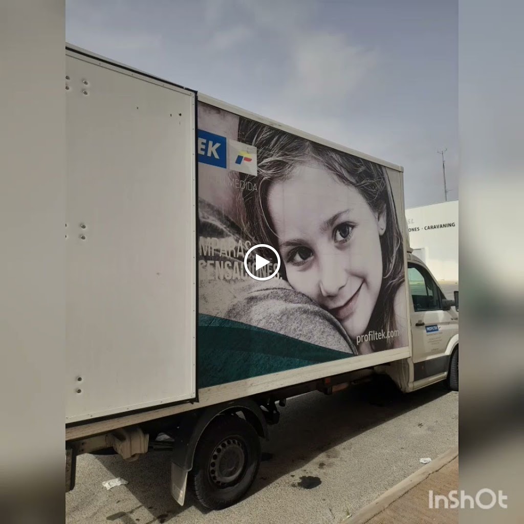 Aguas Fontaneria Ortiz & Gilabert — Videos