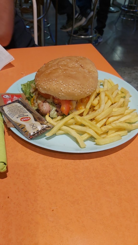 Bar La Nava — Comida y bebida