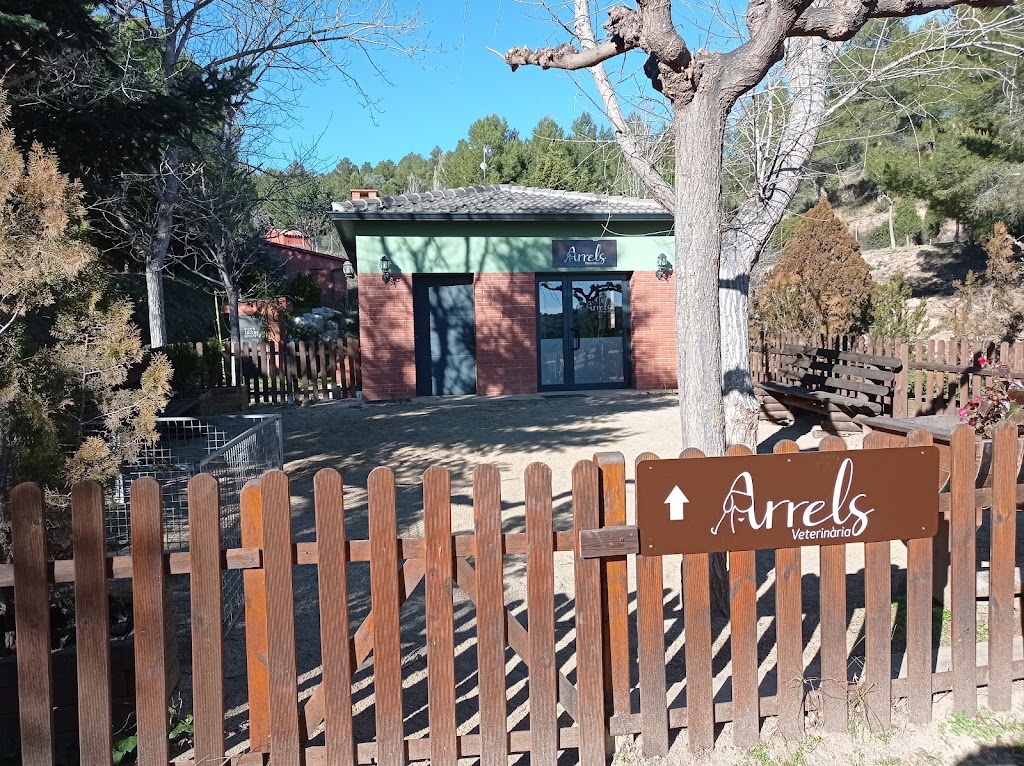 Arrels Veterinaria - Piera — Del propietario