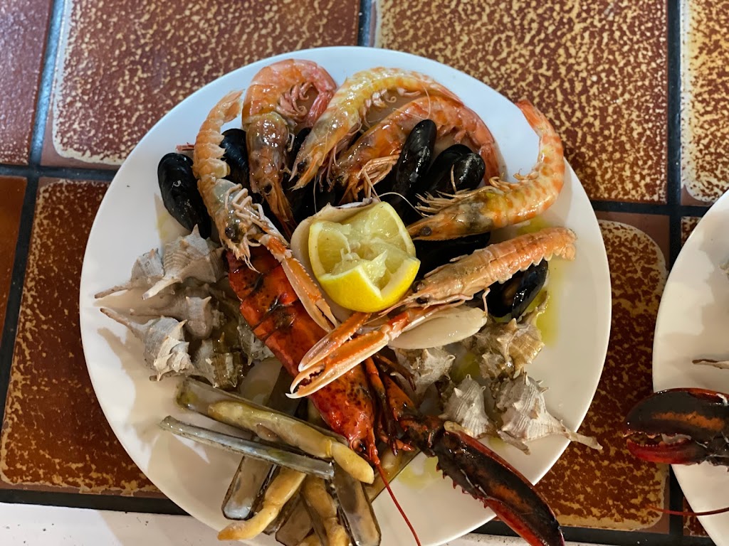 Restaurante Los ARCOS — Comida y bebida
