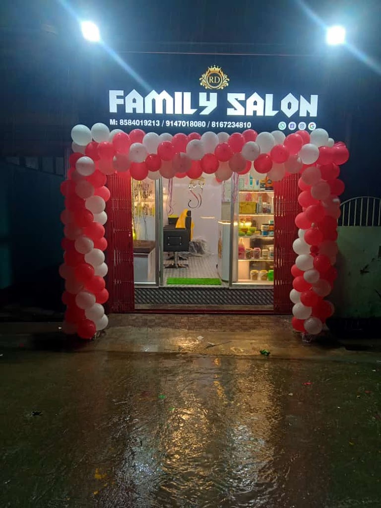 Rd Family Saloon