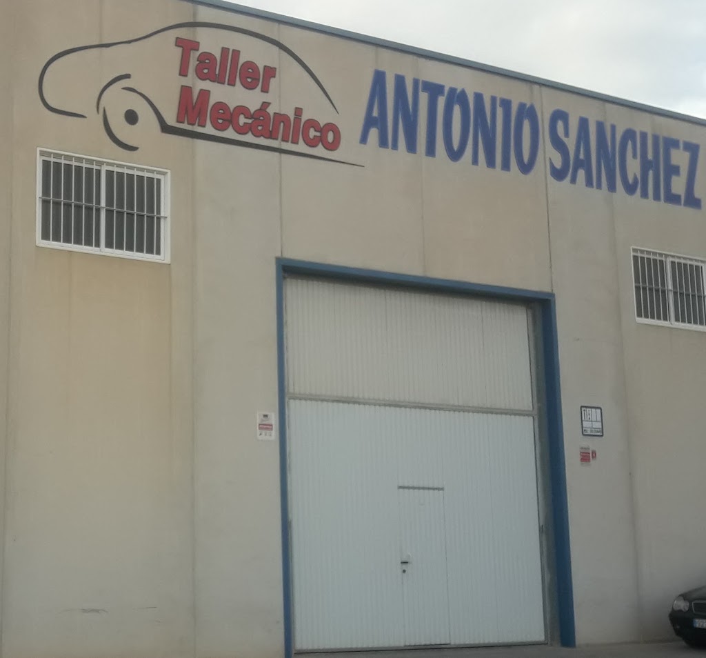 Taller Mecanico Antonio Sanchez — Exterior