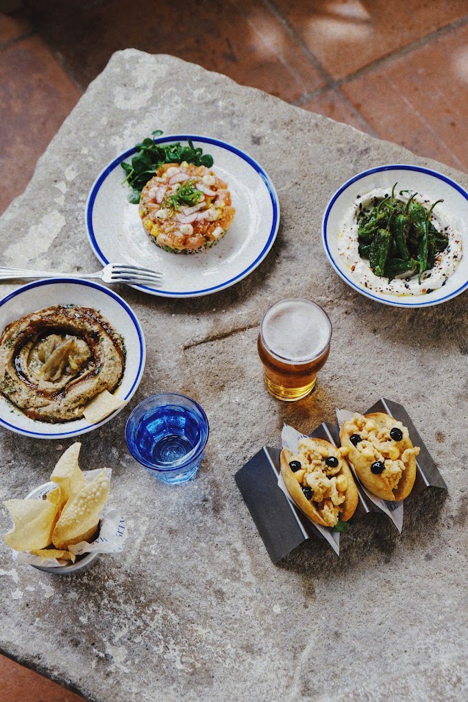 El Mas Vell — Comida y bebida