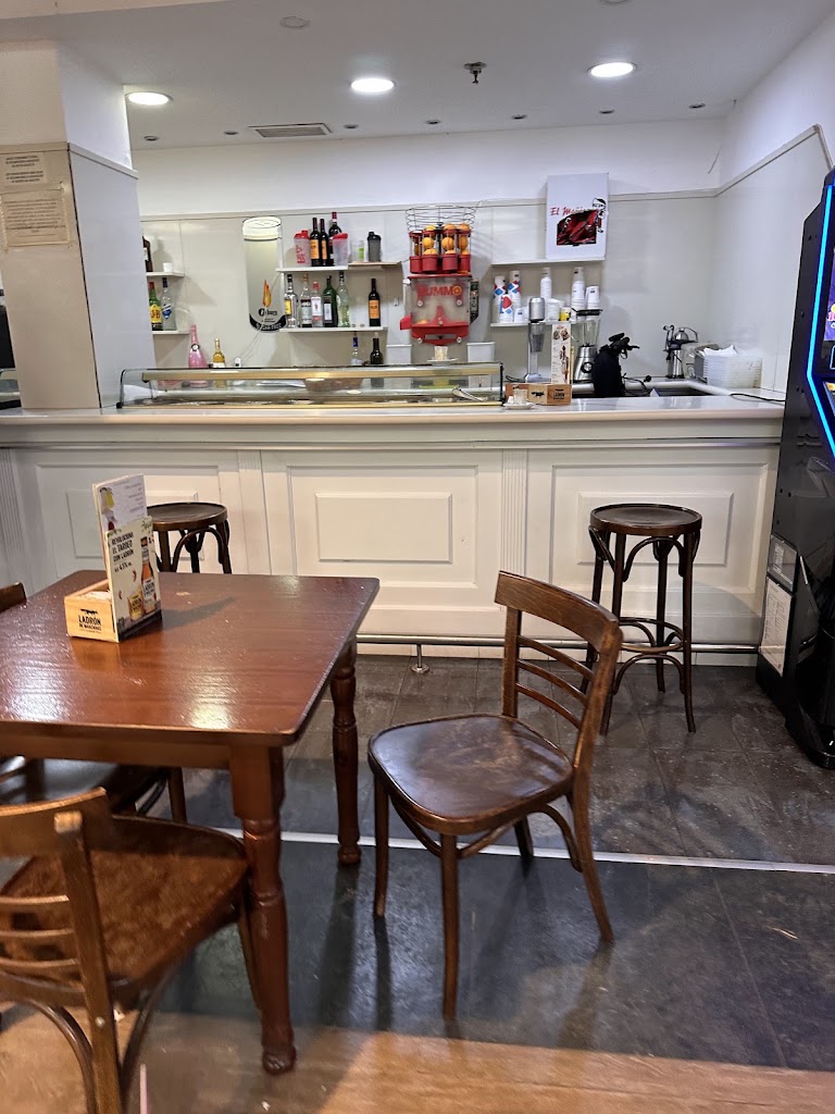 Nova Cafeteria CC Gran Turia — Ambiente