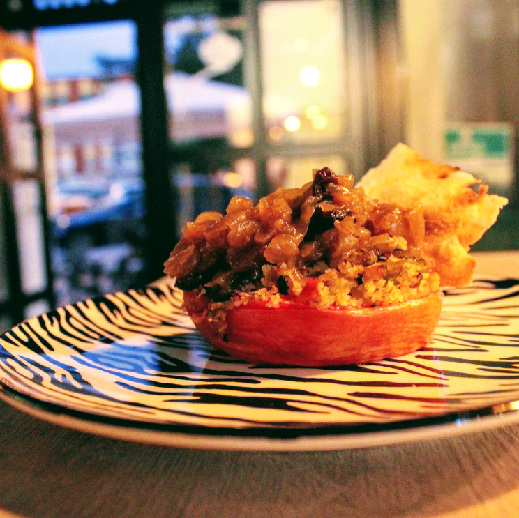 Bar New cotton — Comida y bebida