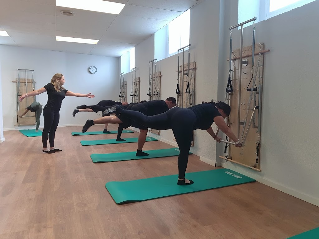 Unit Concept - Pilates - Gimnasio — Yoga